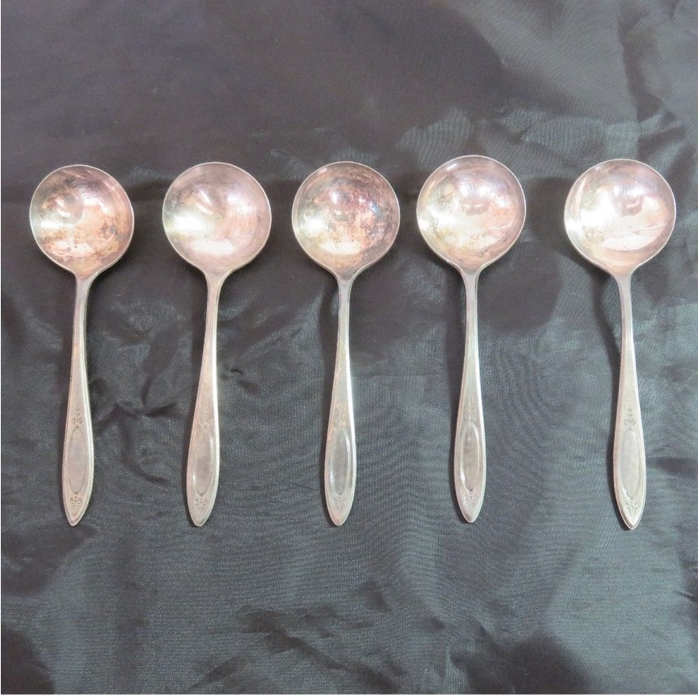 Vintage Set of 5 COMMUNITY PLATE Silverplate Round Gumbo Soup Spoons